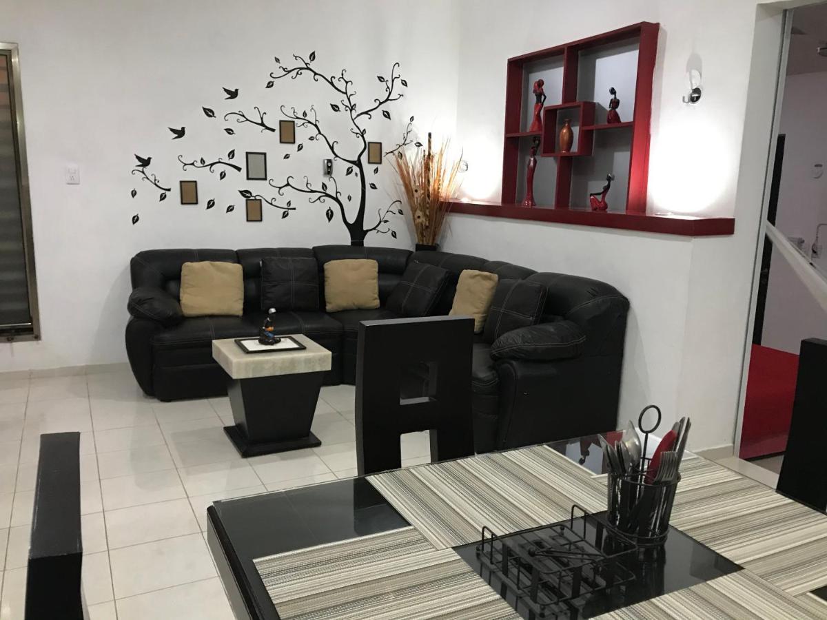 Casa Lili 2: Luxurious/Amplio/Hot Water/Economic/Wifi/Tv Apartment Valladolid  Bagian luar foto