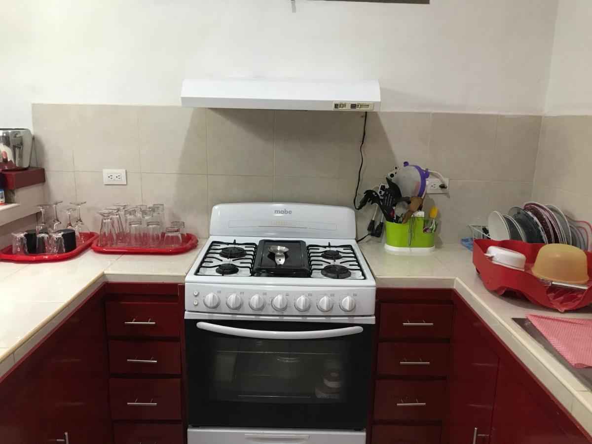Casa Lili 2: Luxurious/Amplio/Hot Water/Economic/Wifi/Tv Apartment Valladolid  Bagian luar foto