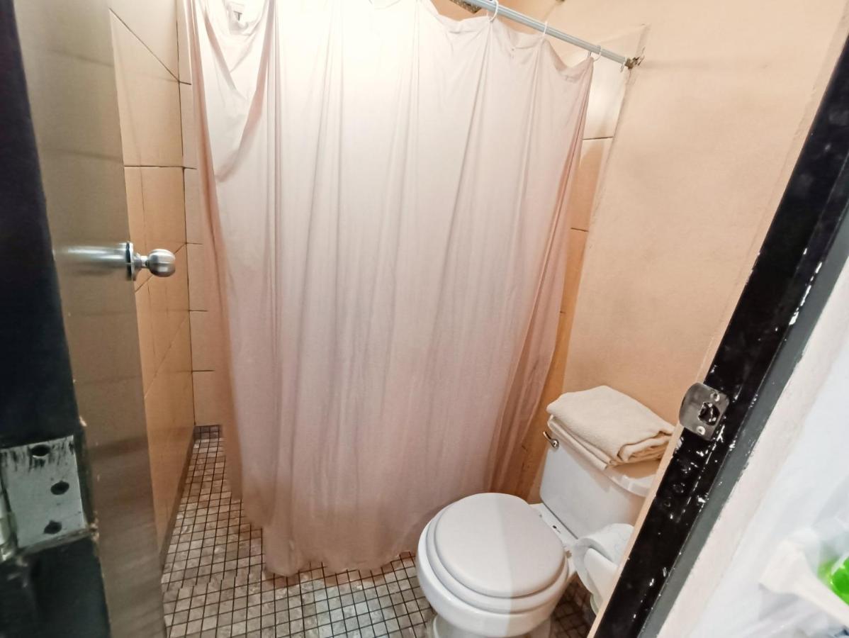 Casa Lili 2: Luxurious/Amplio/Hot Water/Economic/Wifi/Tv Apartment Valladolid  Bagian luar foto